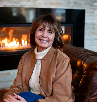 Kelly McKelvey, Broker Associate